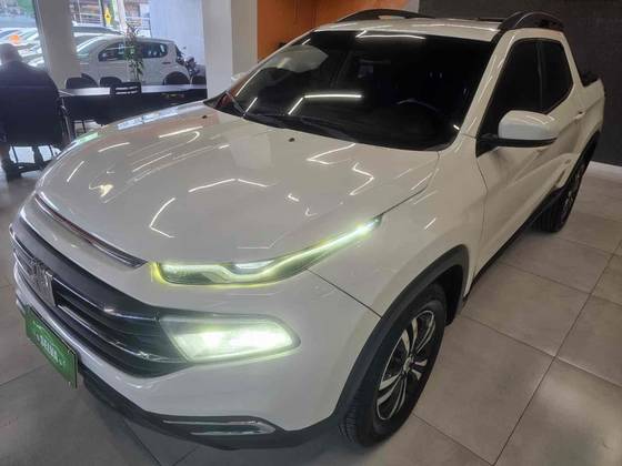 FIAT TORO 2.0 16V TURBO DIESEL FREEDOM 4WD AT9 FIAT TORO 2.0 16V TURBO DIESEL FREEDOM 4WD AT9